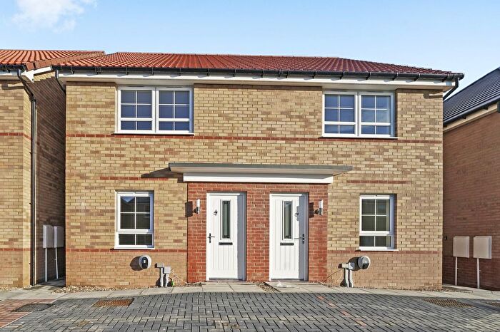 2 Bedroom Semi-Detached House To Rent In Skylark Drive, Dewsbury, WF12