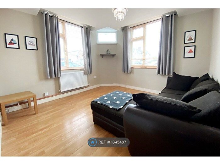 1 Bedroom Flat To Rent In Erith Road, Leicester, LE2