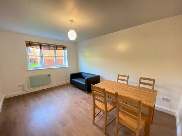 1 Bedroom Flat To Rent In Windmill Drive, London, NW2