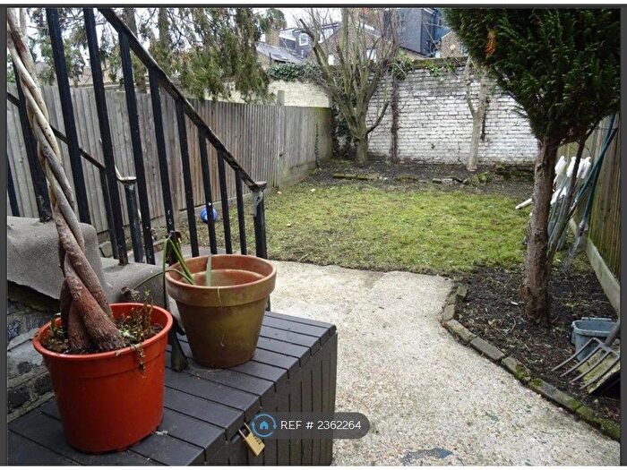 1 Bedroom Flat To Rent In Trundleys Road, London, SE8