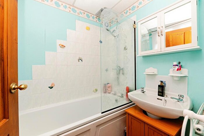 3 Bedroom Terraced House For Sale In Tintern Road, Carshalton, SM5
