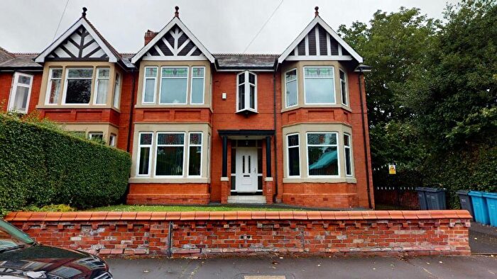 2 Bedroom Flat To Rent In £pppw Heaton Road, Withington, M20