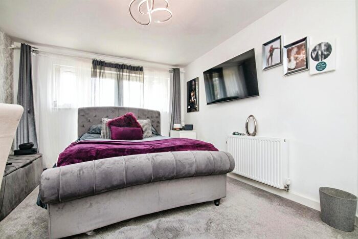 4 Bedroom Detached House For Sale In Oaksherd Mews, Tipton, DY4