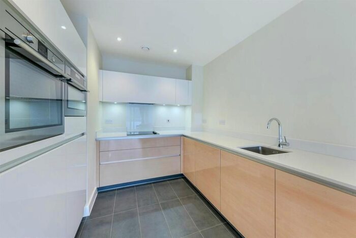 1 Bedroom Flat To Rent In Landmann Point, Peartree Way, Greenwich, London, SE10