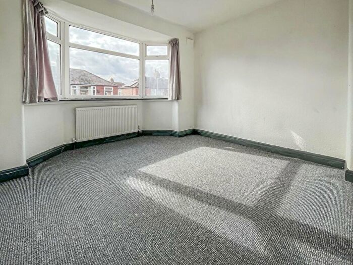 3 Bedroom Semi-Detached House For Sale In Wycombe Avenue, Manchester, Greater Manchester, M18