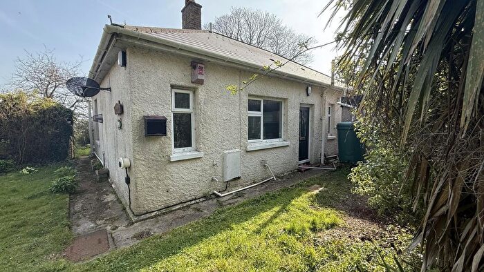 2 Bedroom Detached Bungalow For Sale In Spindlers Road, Ventnor, PO38