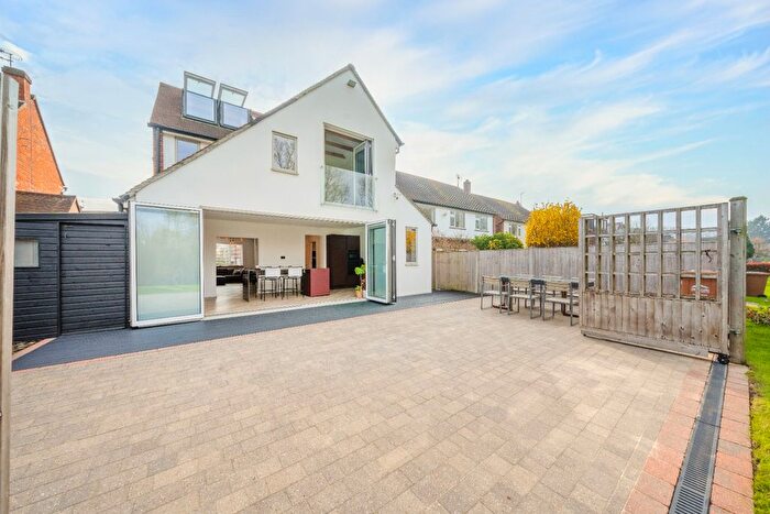 5 Bedroom Detached House For Sale In St. Nicholas Drive, Shepperton, Surrey, TW17