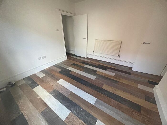 2 Bedroom Flat To Rent In Belgrave Road, Gloucester, GL1