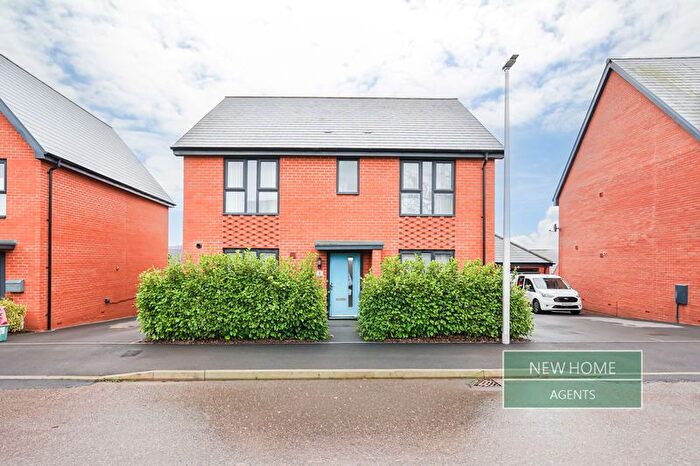 4 Bedroom Detached House For Sale In Willow Tree Fields, Nailsea, Bristol, BS48