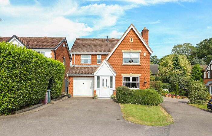 4 Bedroom Detached House For Sale In Joseph Fletcher Drive, Wingerworth, S42