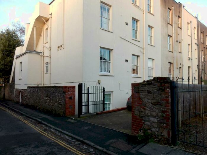 4 Bedroom Flat To Rent In Melrose Place, Clifton, Bristol, BS8