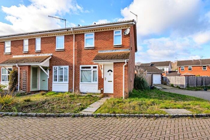 2 Bedroom End Terrace House To Rent In Broom Field, Lightwater, GU18