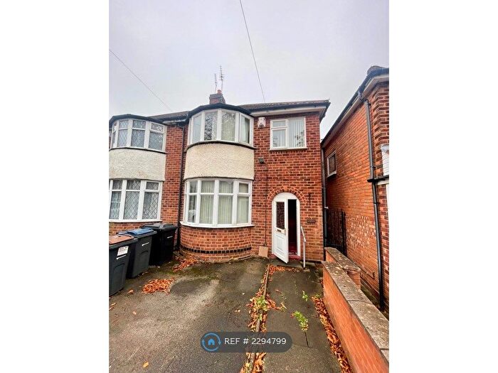 3 Bedroom Semi-Detached House To Rent In Gilbertstone Avenue, Birmingham, B26