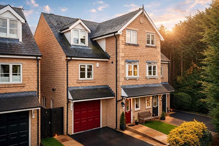 4 Bedroom Semi-Detached House To Rent In Keplestone Mews, Alwoodley, LS17