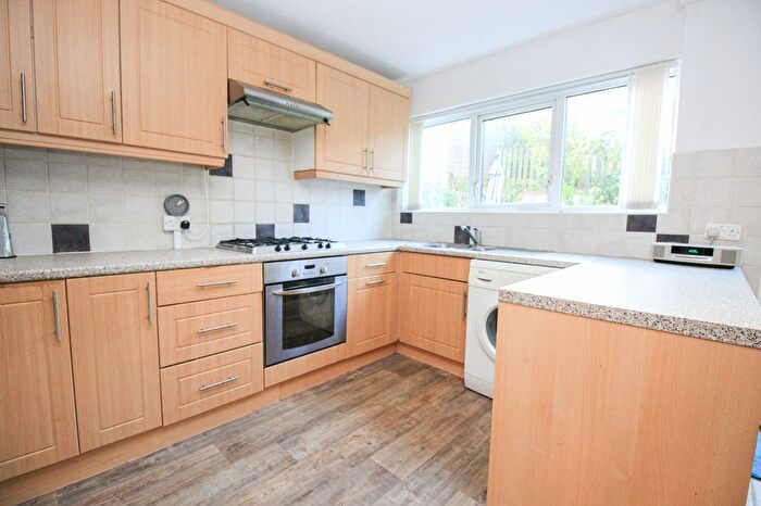 3 Bedroom End Of Terrace House For Sale In Edelvale Road, Bitterne, SO18