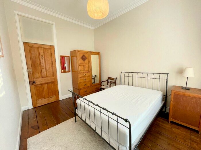 2 Bedroom Flat To Rent In Dumbarton Road, Partick, Glasgow, G11