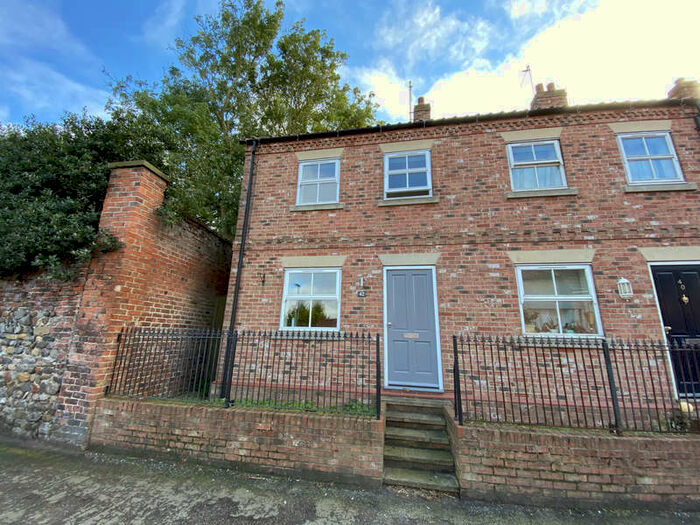 2 Bedroom End Of Terrace House To Rent In North Street, Aldbrough, HU11