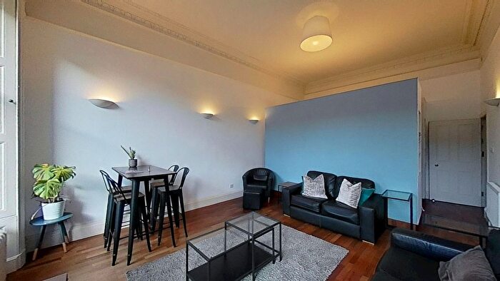 3 Bedroom Flat To Rent In Drumsheugh Gardens, Edinburgh, Midlothian, EH3