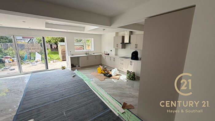 5 Bedroom End Terrace House To Rent In Sandringham Rd, UB5