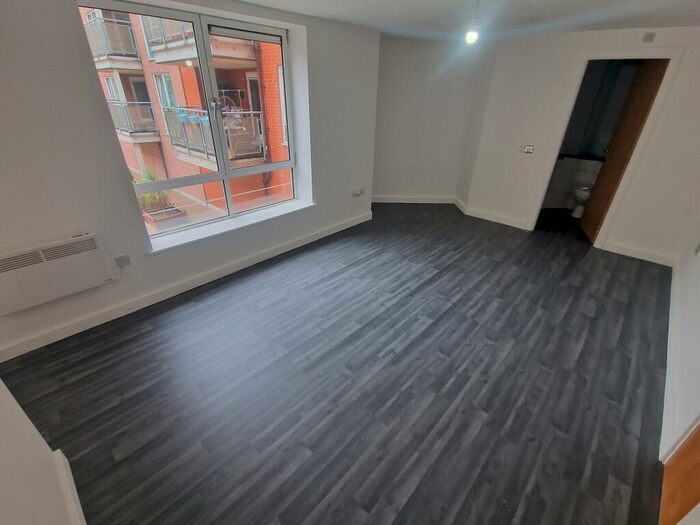 2 Bedroom Apartment To Rent In Warstone Lane, Birmingham, B18
