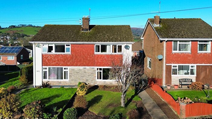 3 Bedroom Semi-detached House For Sale In Princes Walk, New Inn, NP4