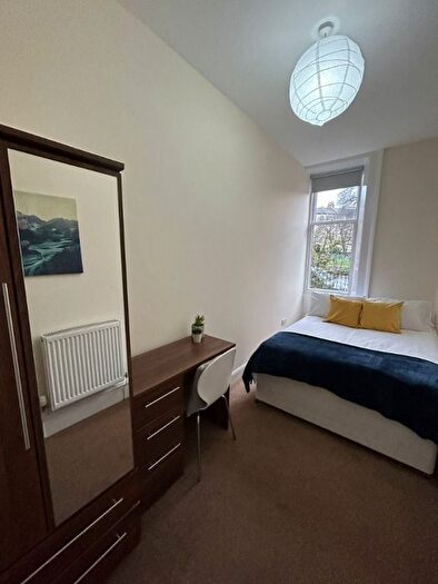 3 Bedroom Flat To Rent In Murieston Crescent, Dalry, Edinburgh, EH11