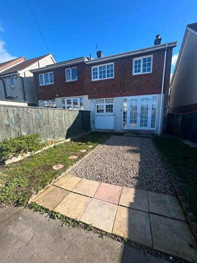 3 Bedroom Semi-Detached House To Rent In Killarney Avenue, Sunderland, Tyne And Wear, SR5