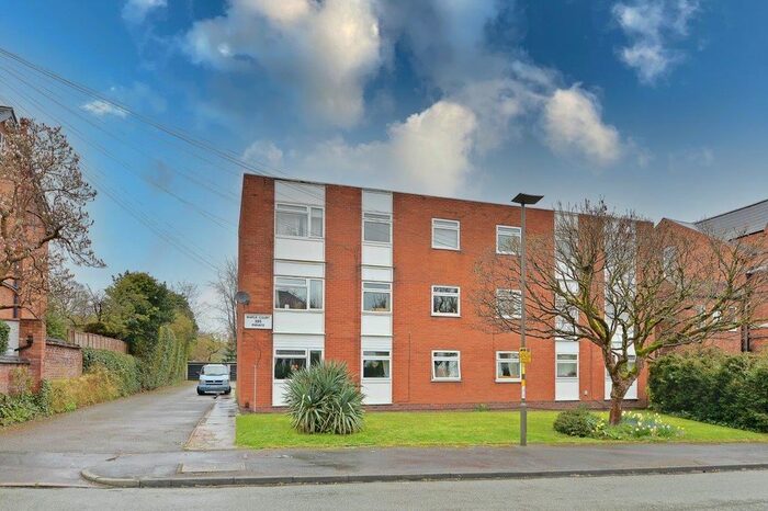2 Bedroom Flat To Rent In Wentworth Road, Harborne, Birmingham, B17