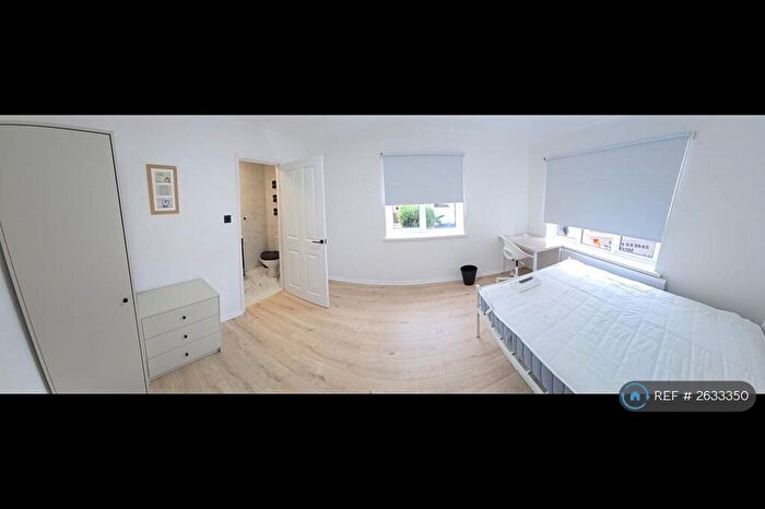 6 Bedroom Detached House To Rent In Michigan Way, Exeter, EX4