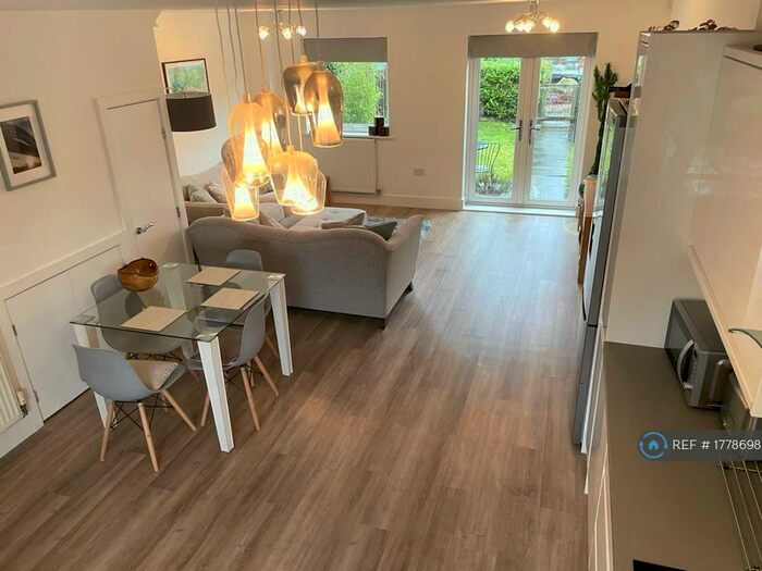 3 Bedroom Terraced House To Rent In October Courtyard, Gateshead, NE8