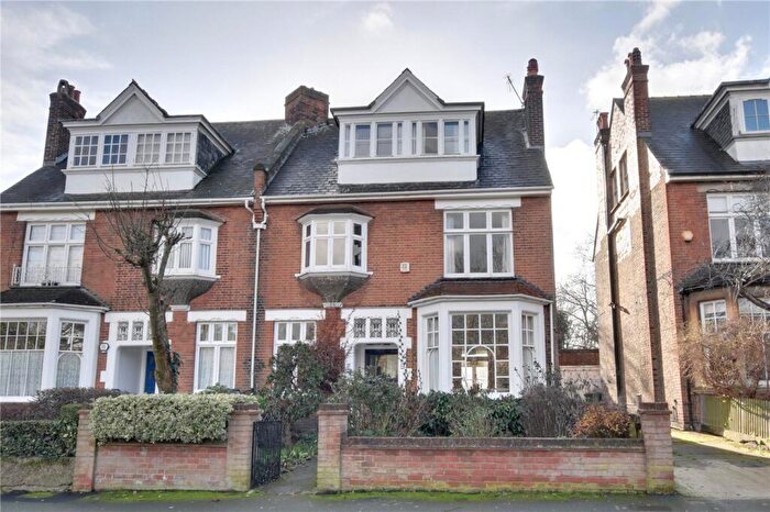 5 Bedroom Semi Detached House For Sale In Ingleside Grove, Blackheath, London, SE3
