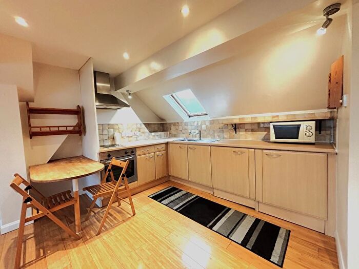 1 Bedroom Flat For Sale In Oaklands Road, London, NW2