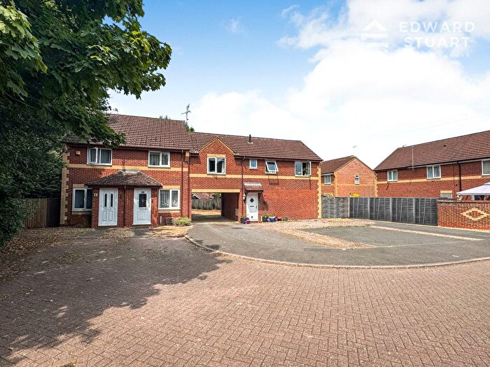 2 Bedroom Flat For Sale In Farriers Court, Orton Longueville, Peterborough, Cambridgeshire, PE2