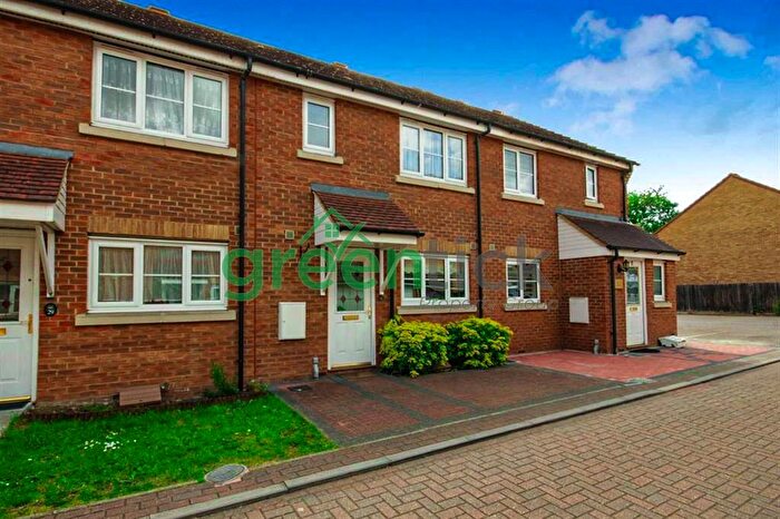 3 Bedroom Terraced House For Sale In Michigan Close, Broxbourne, EN10