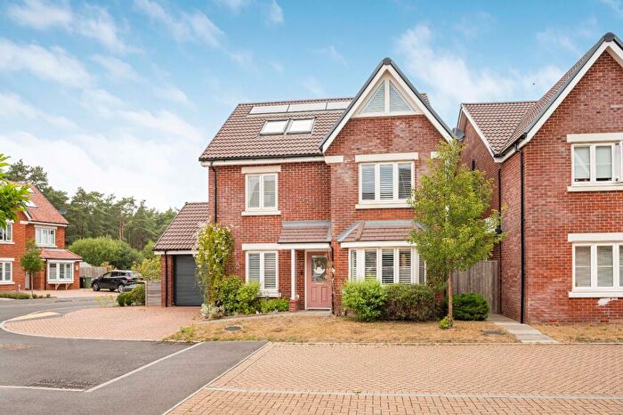 5 Bedroom Detached House For Sale In Heatherfields Way, Whitehill, Bordon, Hampshire, GU35