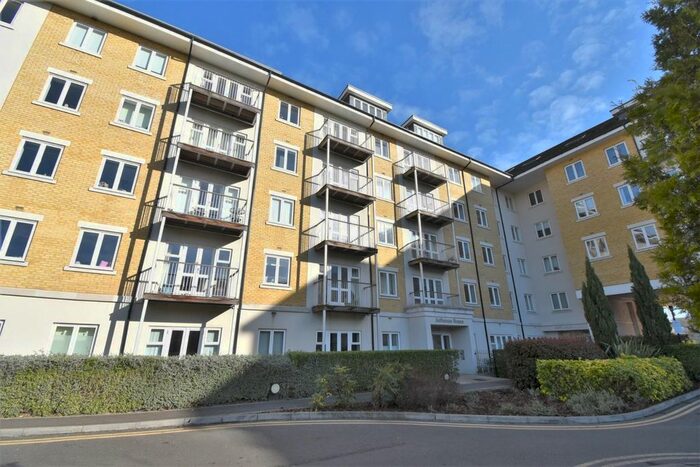 1 Bedroom Flat To Rent In Jefferson House, Park Lodge Avenue, West Drayton, UB7