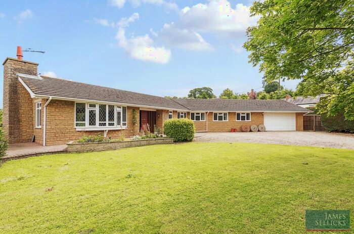 4 Bedroom Bungalow For Sale In Ise View, Arthingworth, Market Harborough, LE16