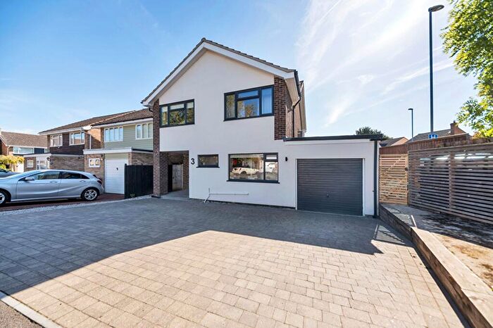 4 Bedroom Detached House For Sale In Wellington Place, Bassingbourn, SG8