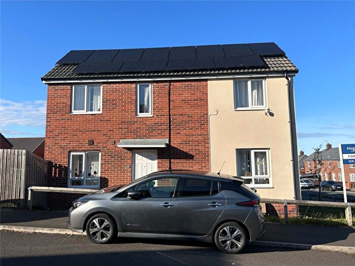 3 Bedroom Semi-Detached House For Sale In Felixstowe Road, Sunderland, SR4
