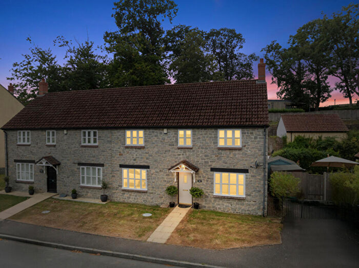 4 Bedroom Semi-Detached House For Sale In Beaminster, Dorset, DT8