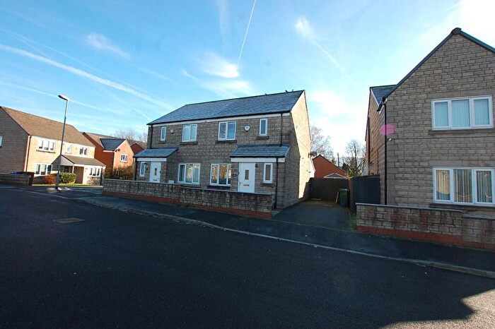 3 Bedroom Semi Detached House To Rent In Cypress Oaks, Stalybridge, Greater Manchester, SK15