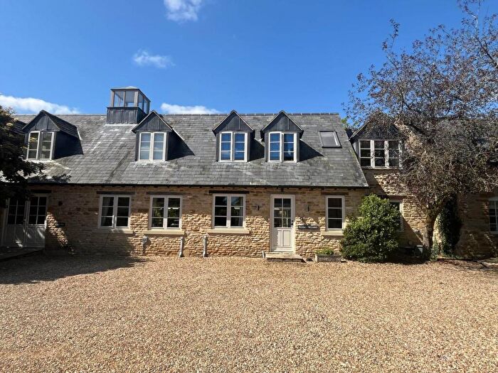 4 Bedroom Terraced House To Rent In West End, Kingham, OX7