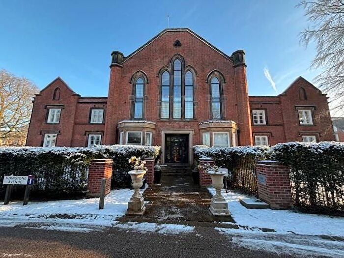 3 Bedroom Flat To Rent In Turnstone Avenue, Didsbury, Manchester, M20