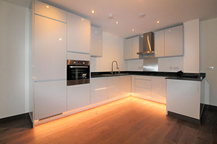 1 Bedroom Apartment For Sale In Kitson House, Fletton Quays, Peterborough, PE2
