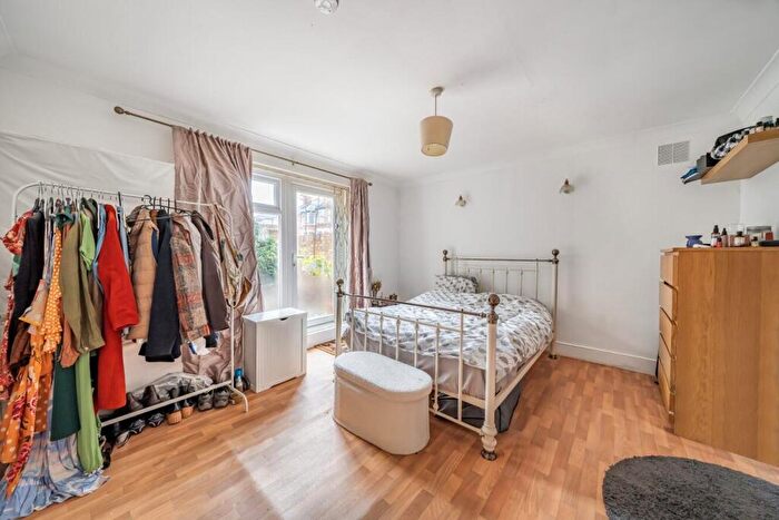 1 Bedroom Flat To Rent In Brownhill Road, London, SE6