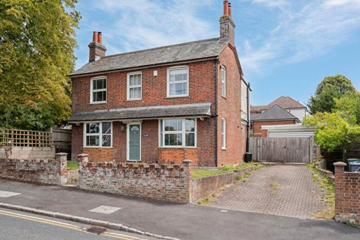4 Bedroom Detached House For Sale In Aylesbury Road, Princes Risborough, HP27