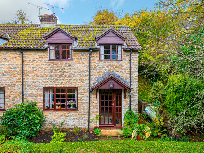 3 Bedroom Semi-Detached House For Sale In Loders, Bridport, DT6