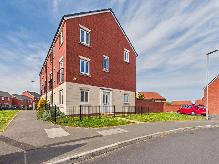 3 Bedroom Property For Sale In Campion Way, Bridgwater, TA5