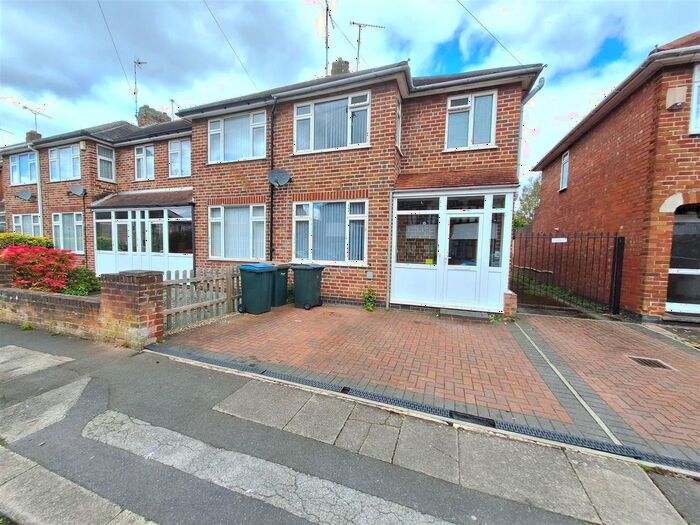 4 Bedroom Property To Rent In Franciscan Road, Cheylesmore, Coventry, CV3