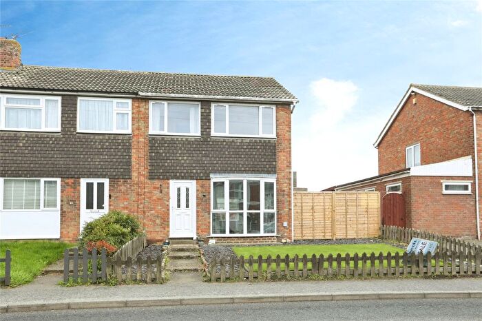 3 Bedroom End Terrace House For Sale In Queenborough Road, Sheerness, Kent, ME12